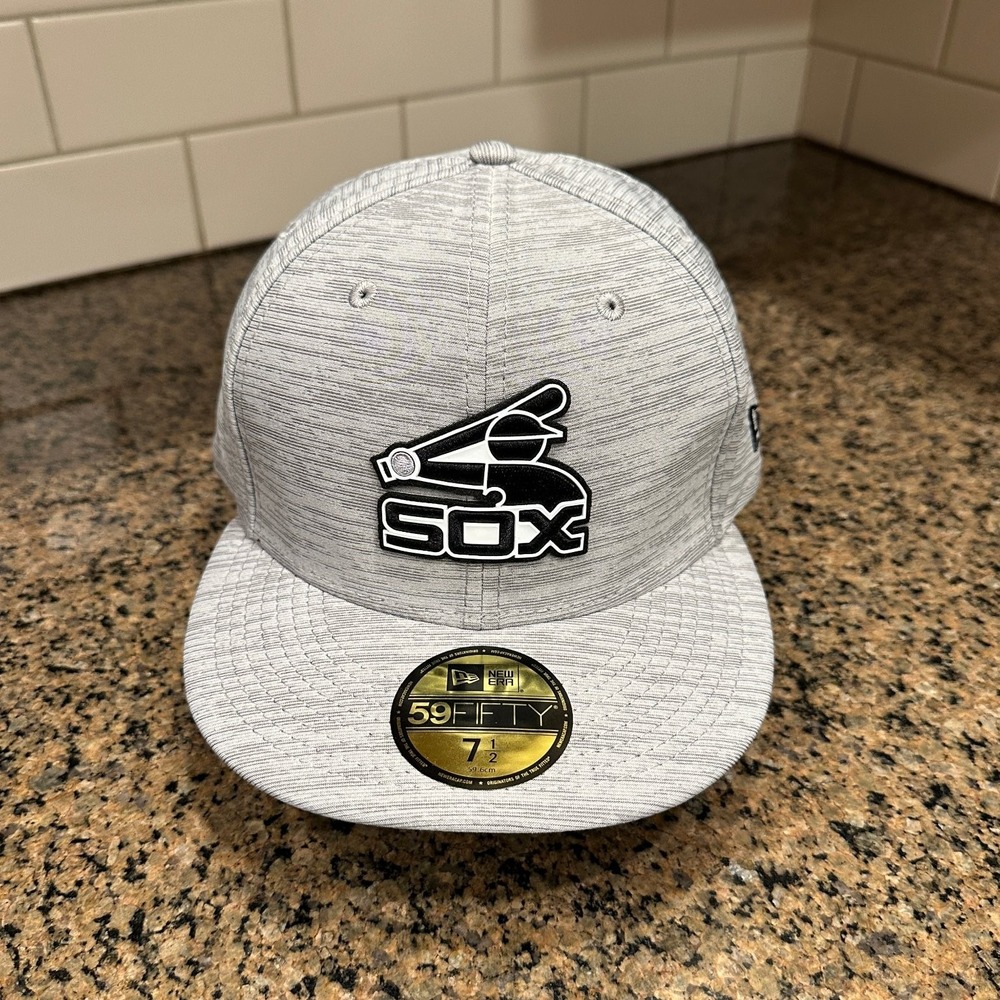 Chicago White Sox Hat New Era 59FIFTY Fitted Baseball Cap 7 1/2 Gray New